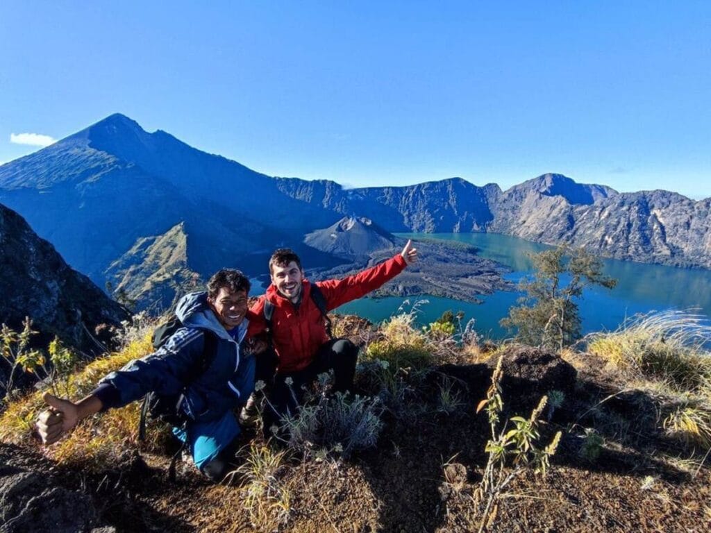 Rinjani Trek 2d1n Senaru Crater and Second Summit