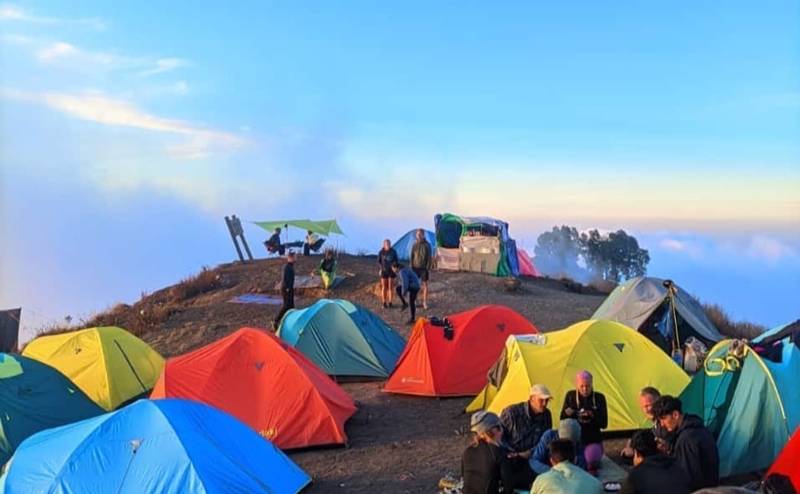 Rinjani Trek 2d1n Summit